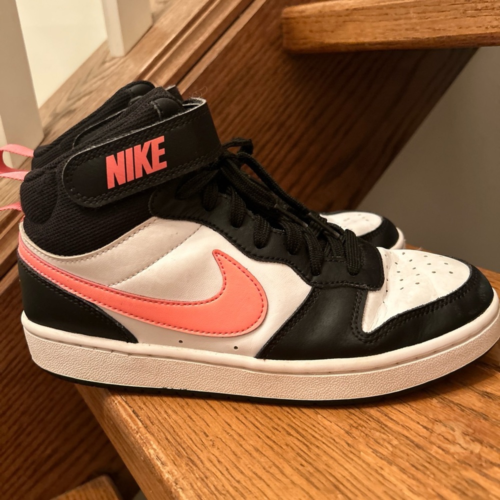 Nike Court Borough Mid 2 Girls Size 5.5y Black Athletic Shoe Sneakers CD7782-005